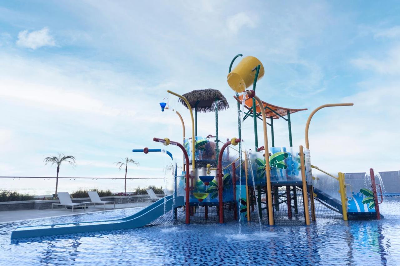 Novotel Jumeirah Village Triangle Dubai Luaran gambar