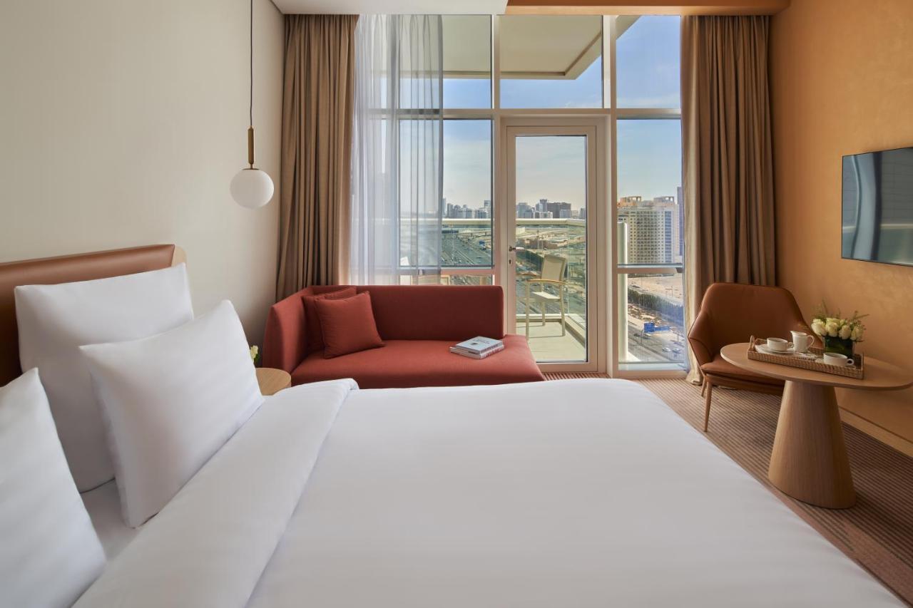 Novotel Jumeirah Village Triangle Dubai Luaran gambar