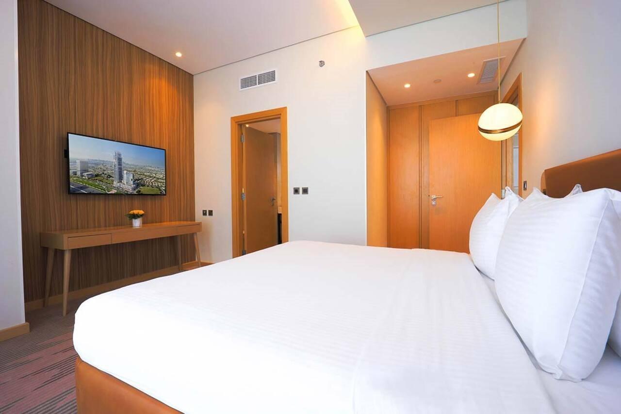 Novotel Jumeirah Village Triangle Dubai Luaran gambar