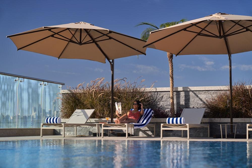 Novotel Jumeirah Village Triangle Dubai Luaran gambar