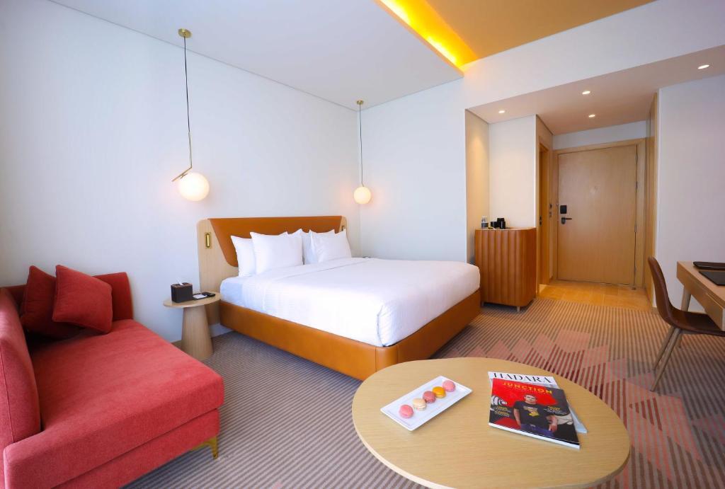 Novotel Jumeirah Village Triangle Dubai Luaran gambar
